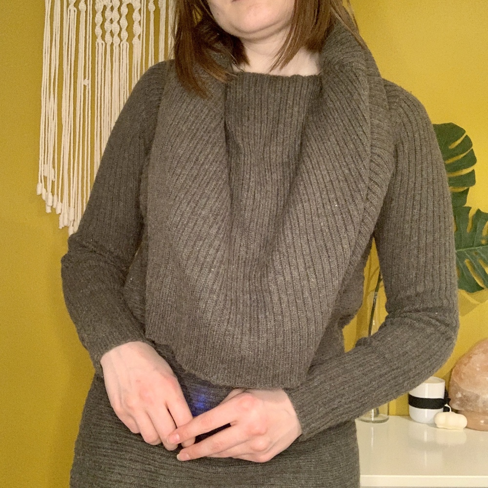 GREEN WOOL TUNIC SWEATER